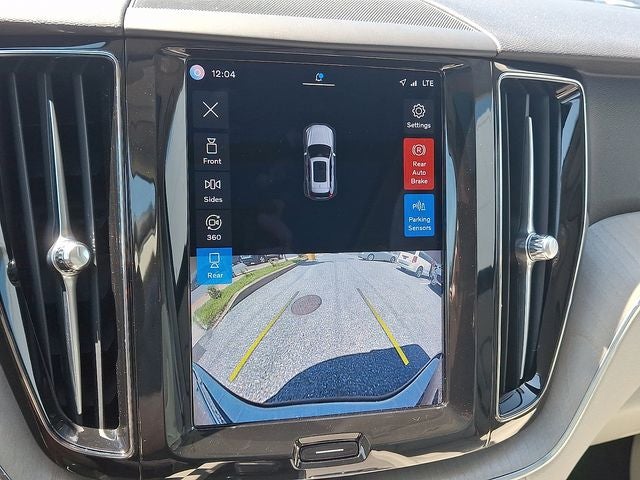 2023 Volvo XC60 B5 Plus Bright Theme
