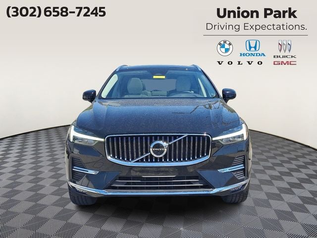 2023 Volvo XC60 B5 Plus Bright Theme