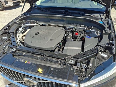 2023 Volvo XC60 B5 Plus Bright Theme