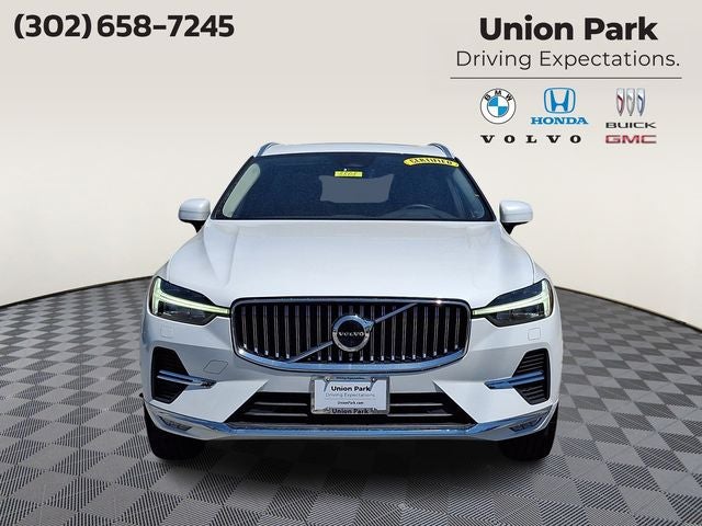 2023 Volvo XC60 B5 Plus Bright Theme