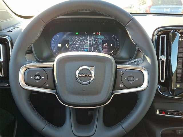 2026 Volvo XC40 B5 Plus