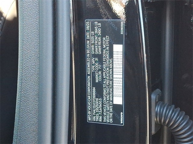 2026 Volvo XC40 B5 Plus