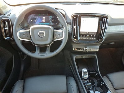 2026 Volvo XC40 B5 Plus