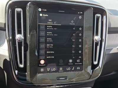 2026 Volvo XC40 B5 Plus