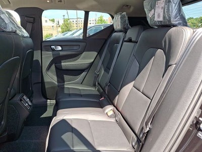 2026 Volvo XC40 B5 Plus