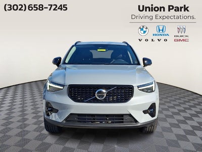 2026 Volvo XC40 B5 Plus