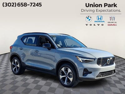 2026 Volvo XC40 B5 Plus