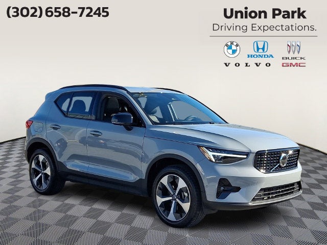 2026 Volvo XC40 B5 Plus