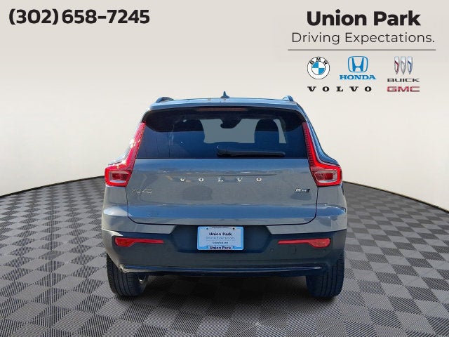 2026 Volvo XC40 B5 Plus