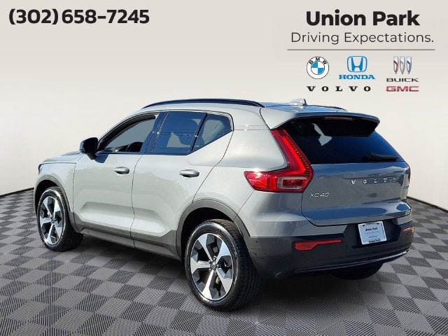 2026 Volvo XC40 B5 Plus
