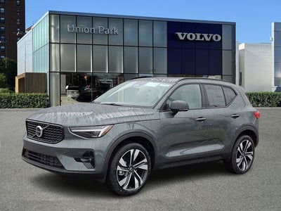 2026 Volvo XC40 B5 Plus