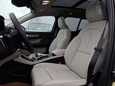 2026 Volvo XC40 B5 Plus