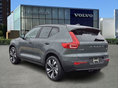2026 Volvo XC40 B5 Plus