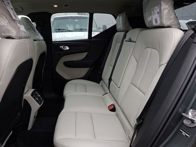 2026 Volvo XC40 B5 Plus