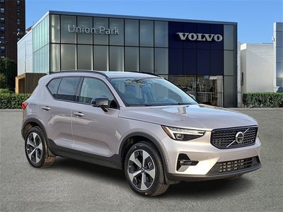 2026 Volvo XC40 B5 Plus