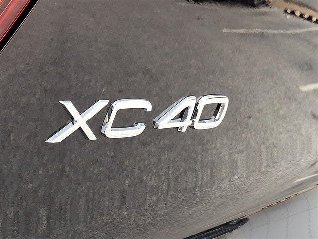 2026 Volvo XC40 B5 Plus
