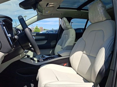 2026 Volvo XC40 B5 Plus
