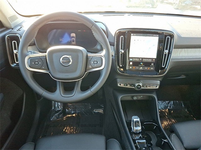 2026 Volvo XC40 B5 Plus