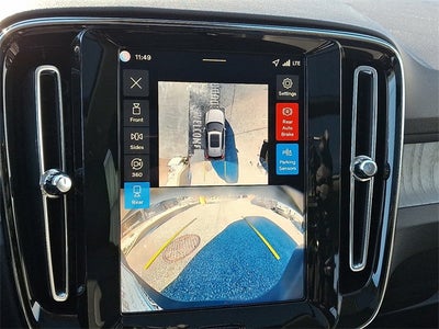 2026 Volvo XC40 B5 Plus