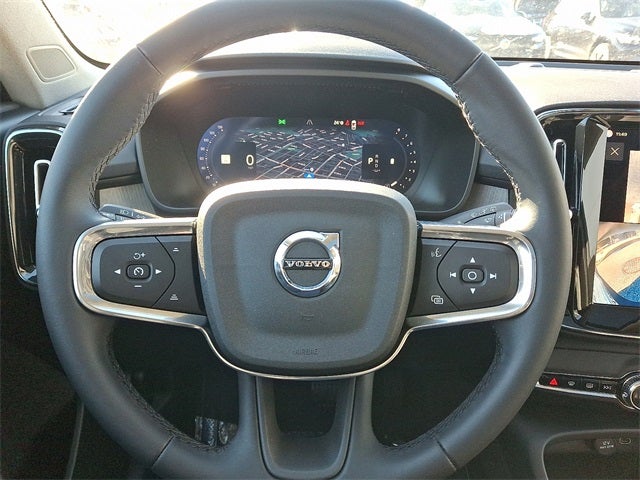 2026 Volvo XC40 B5 Plus