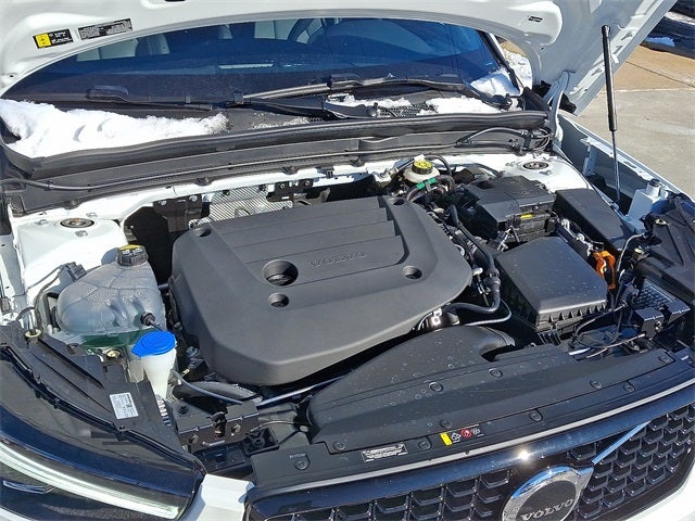 2026 Volvo XC40 B5 Plus