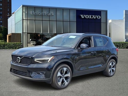 2026 Volvo XC40 B5 Plus