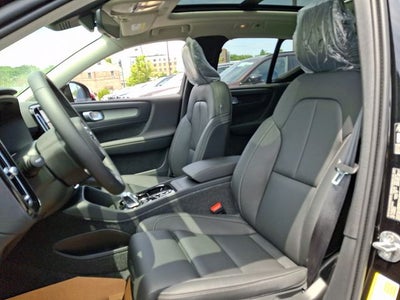 2026 Volvo XC40 B5 Plus