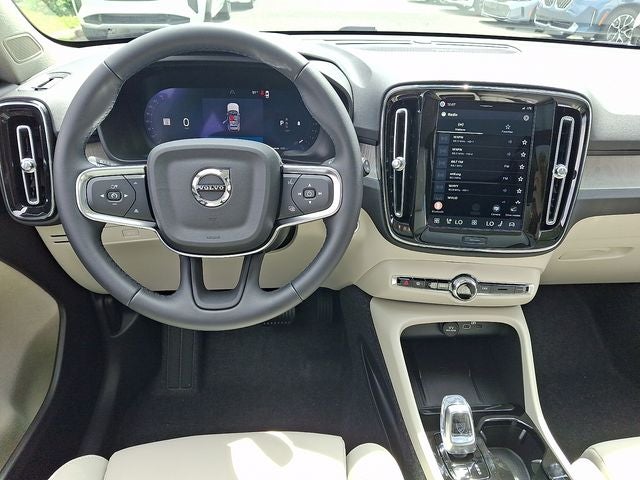 2026 Volvo XC40 B5 Plus