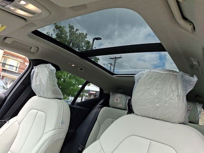 2026 Volvo XC40 B5 Plus