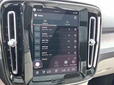 2026 Volvo XC40 B5 Plus