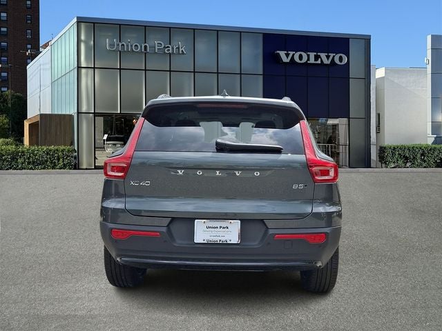 2026 Volvo XC40 B5 Plus