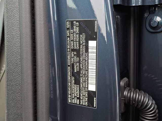 2026 Volvo XC40 B5 Plus