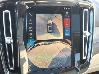 2026 Volvo XC40 B5 Plus