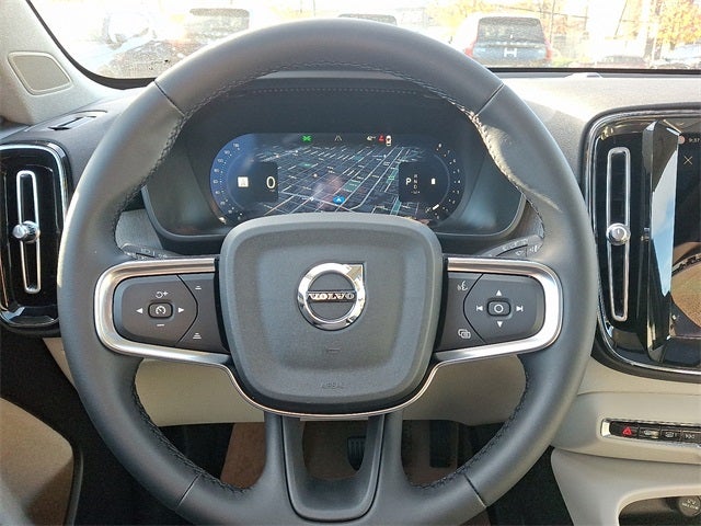 2026 Volvo XC40 B5 Plus