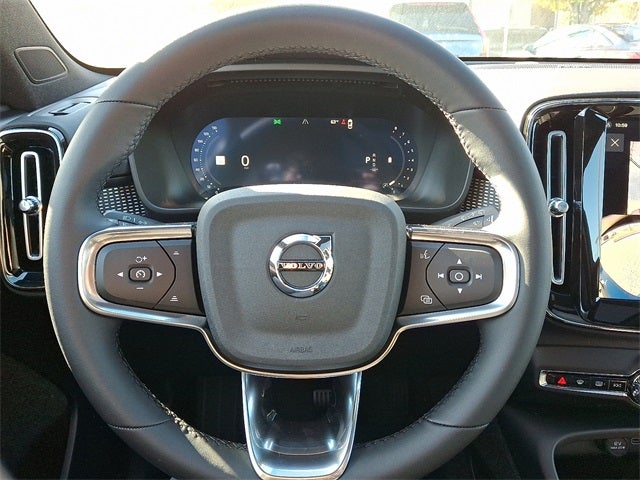 2026 Volvo XC40 B5 Ultra Black Edition