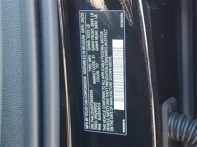 2026 Volvo XC40 B5 Ultra Black Edition