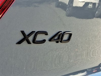2026 Volvo XC40 B5 Ultra Black Edition