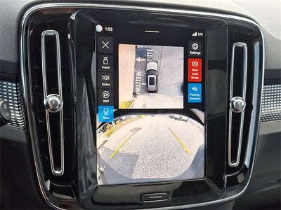 2026 Volvo XC40 B5 Ultra Black Edition