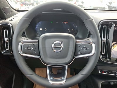 2026 Volvo XC40 B5 Ultra Black Edition