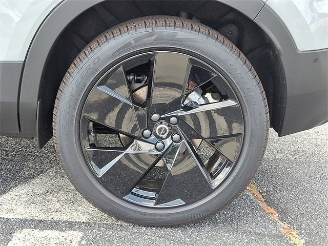 2026 Volvo XC40 B5 Ultra Black Edition