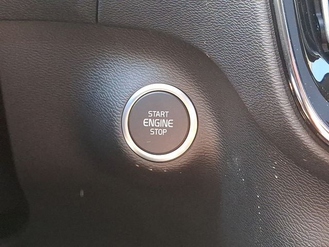 2026 Volvo XC40 B5 Ultra Black Edition