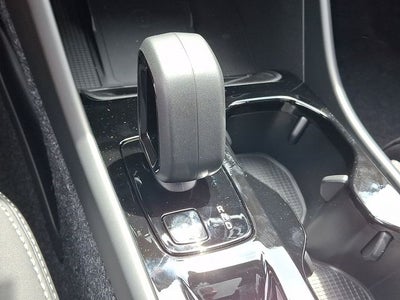 2026 Volvo XC40 B5 Ultra Black Edition