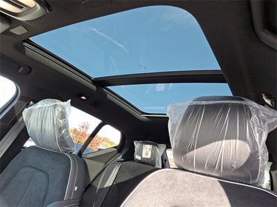 2026 Volvo XC40 B5 Ultra Black Edition