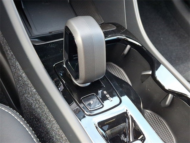 2026 Volvo XC40 B5 Ultra Black Edition