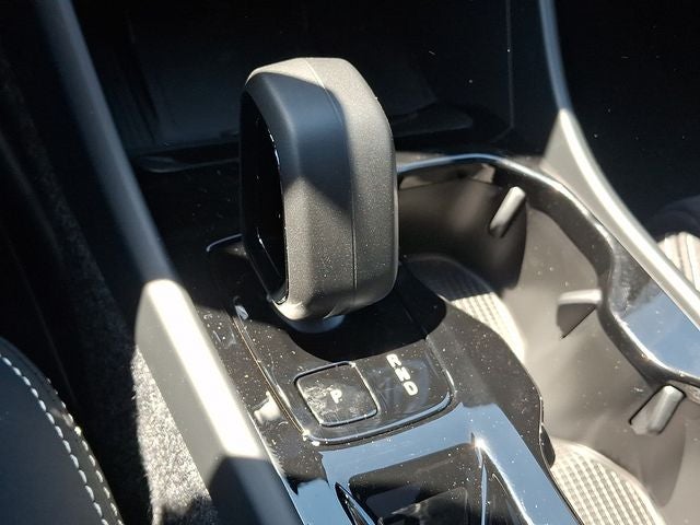 2026 Volvo XC40 B5 Ultra Black Edition