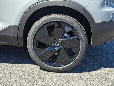 2026 Volvo XC40 B5 Ultra Black Edition