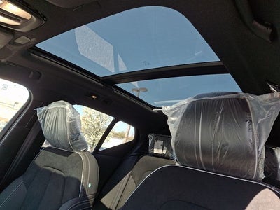 2026 Volvo XC40 B5 Ultra Black Edition