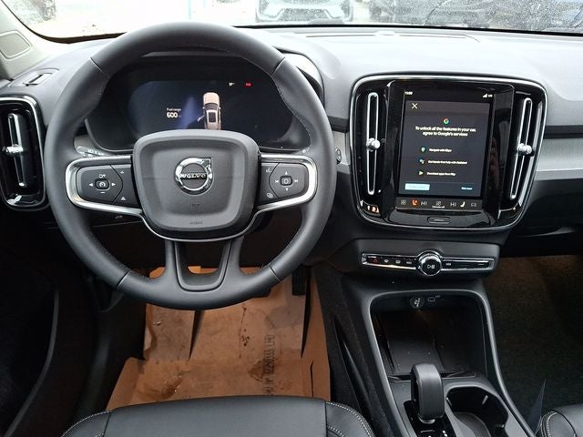 2026 Volvo XC40 B5 Core