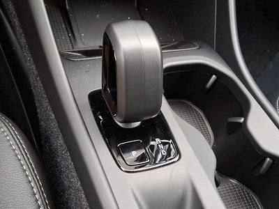 2026 Volvo XC40 B5 Core