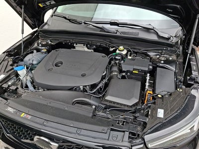 2026 Volvo XC40 B5 Core